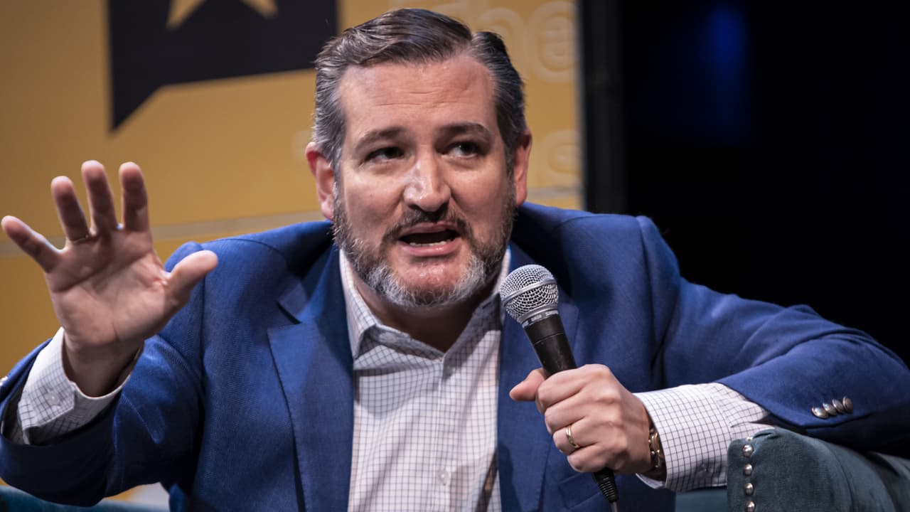 Ted Cruz es blanco de duras críticas por irse de vacaciones en medio de la emergencia invernal que sufre Texas