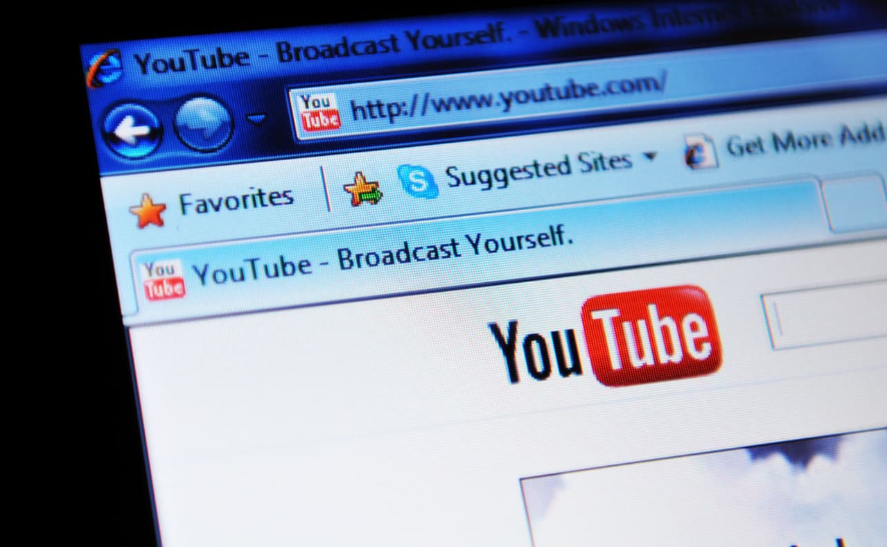 Videos musicales en Youtube: ¿ mala influencia para los adolescentes?