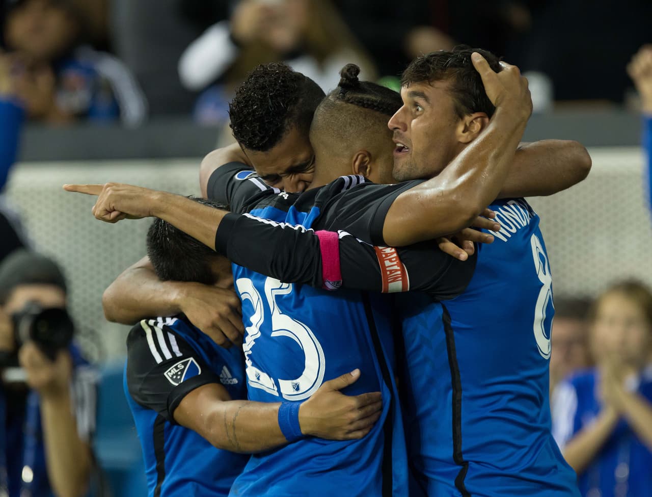 SJ Earthquakes celebra triunfo sobre Sporting KC