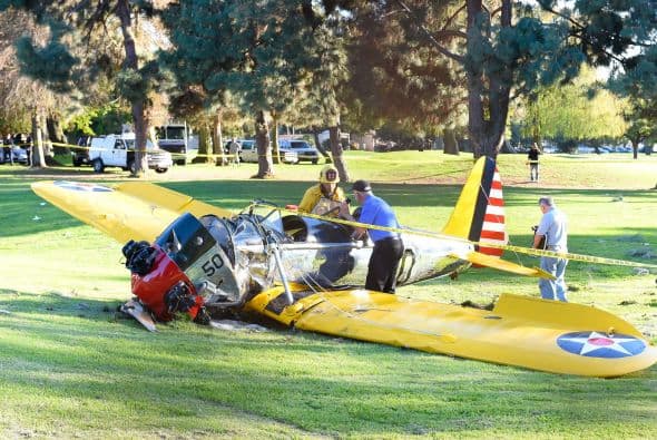 Cayó sobre un campo de golf de Los Ángeles debido a un aterrizaje forzoso.