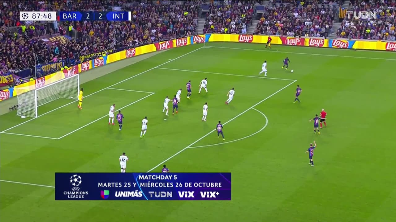 ¡GOL!  anota para Internazionale. Robin Gosens