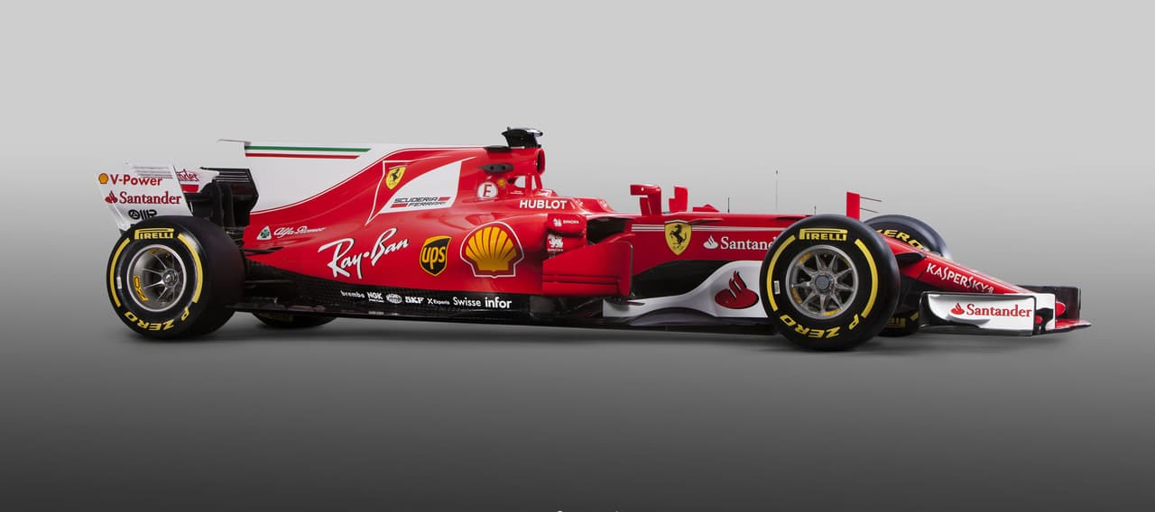 Uno de los elementos adoptados por casi todos los equipos en las nuevas reglas técnicas de 2017 es la 'aleta de tiburón', la prolongación aerodinámica del cubremotor, que en el caso del SF70H se puede apreciar de color blanco.