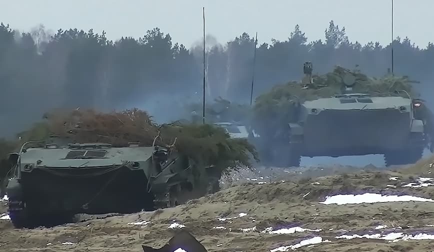 En caso de ataque a Ucrania, los países occidentales han amenazado a Rusia con
<b>sanciones económicas nunca antes vistas</b> que se sumarán a las impuestas en 2004 tras la anexión de la península ucraniana de Crimea.
<br>