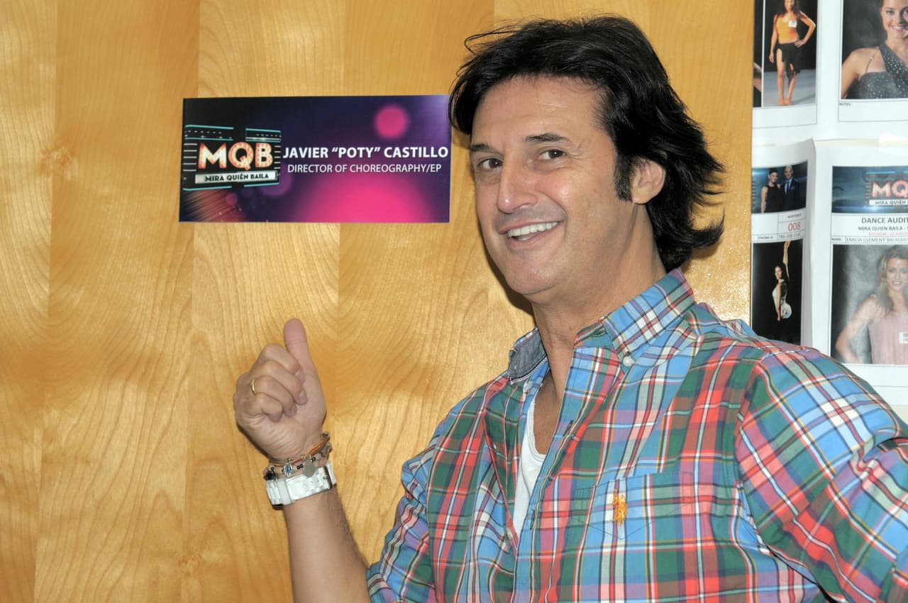 “Hay que abrir las piernas”.
<br>
<br>Para que las líneas de Scarlet Ortiz se lucieran durante sus cargadas, 'Poty' le entregó todo su conocimiento.