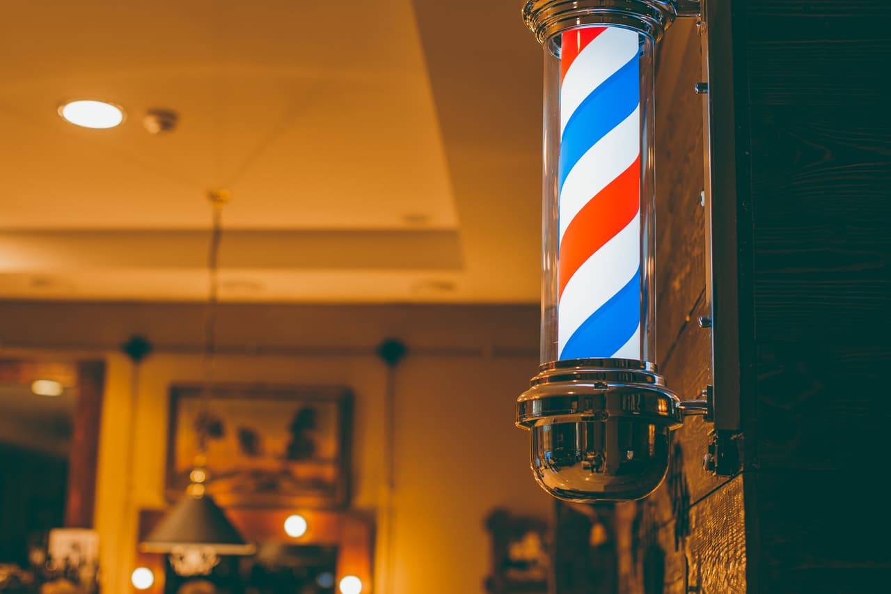 Imágenes fuertes: un barbero y su cliente mueren al explotar una secadora de cabello dentro de una peluquería