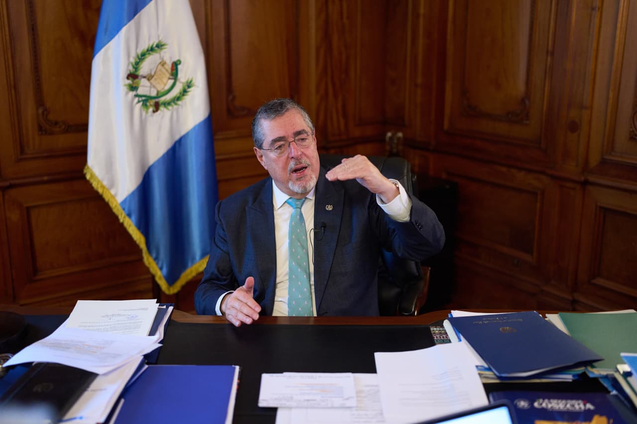 Presidente de Guatemala decreta el Estado de sitio ante ola de violencia de pandilleros y tras asesinato de policías