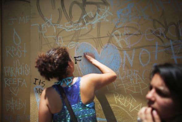 El joven fue transportado al hospital Mont Sinai, donde intentaron reanimarlo inútilmente.