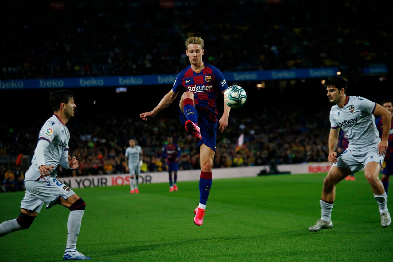 El Barcelona venció al Levante 2-1 con doblete de Ansu Fati, que consiguió un nuevo récord: el jugador más joven en marcar dos goles en los 91 años de La Liga. El Barça llegó a 46 puntos y sigue debajo del Real Madrid.
