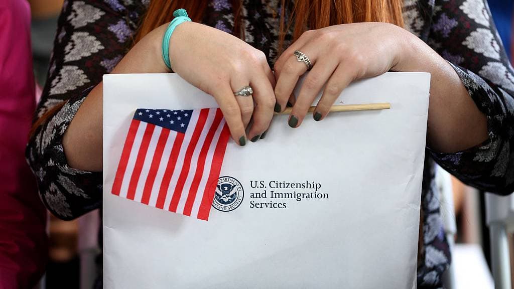 Visas de trabajo H2B para entrar a Estados Unidos: experto explica en qué consisten