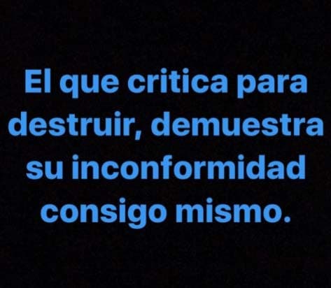 Toni Costa también mostró su indignación con esta imagen, en la que envió un certero ataque a quienes quisieron lastimar a su esposa.
