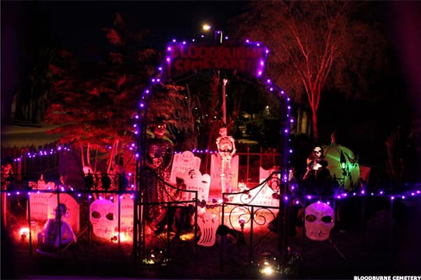 <b>Krewe of Boo: </b>es el desfile oficial de Halloween en New Orleans desde el 2007. Decenas de carrozas, marionetas y personas disfrazadas recorren el llamado 'French Quarter' mientras otros miles miran desde las veredas.