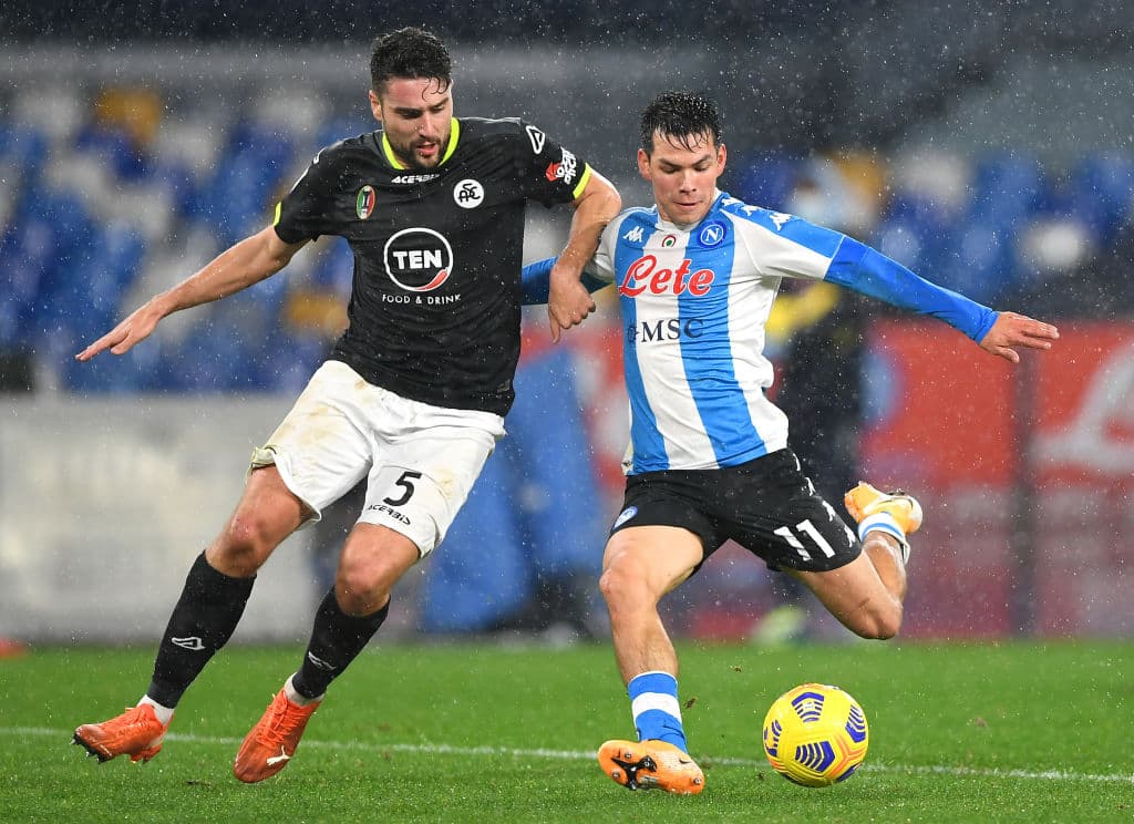 Con 10 hombres, el Napoli es derrotado ante el Spezia 1-2. Andrea Petagna ponía arriba a los 'azurri' pero dos goles por parte de Nzola y Pogeba, les dieron el triunfo a los 'aquilotti' en la Jornada 16.