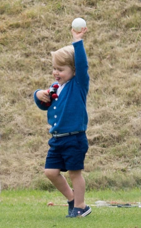 Es el pequeño George quien la mantiene muy activa.