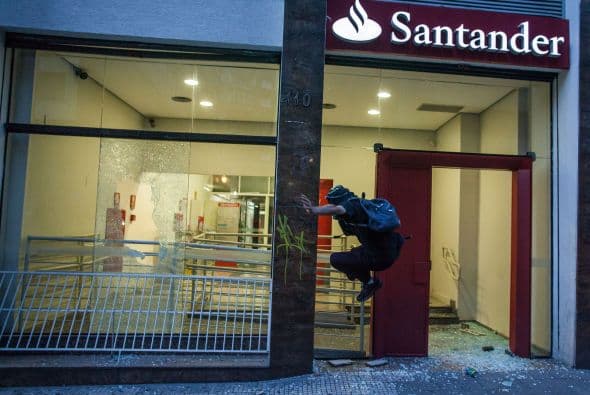 En Sao Paulo, donde tuvo lugar la más concurrida, se concentraron alrededor de 2 mil 500 personas, según la Policía Militar.