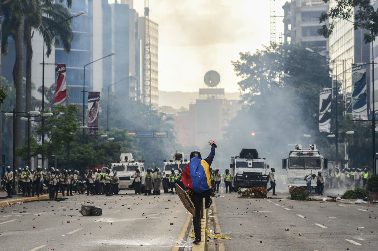 Maduro llama a elecciones para escribir su propia Constitución: estas son las condiciones del proceso