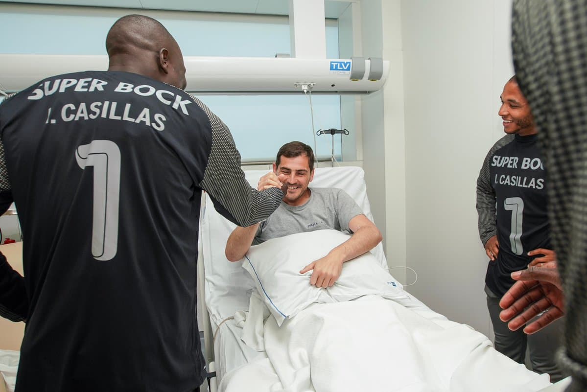 La buena energía de los jugadores del Porto llega en el mejor momento para el arquero español de 37 años.