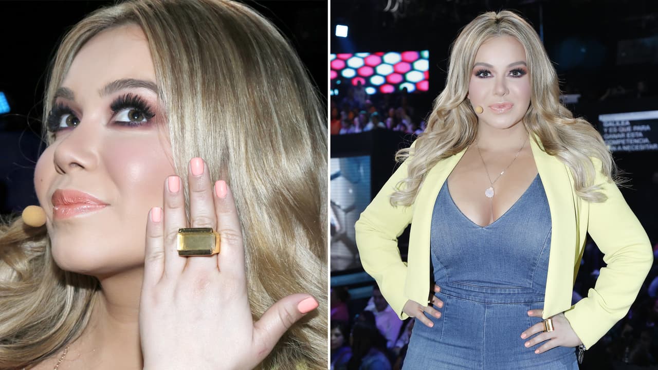 Chiquis mostró orgullosa su anillo dorado. Le combinaba perfecto con el atuendo que portaba.