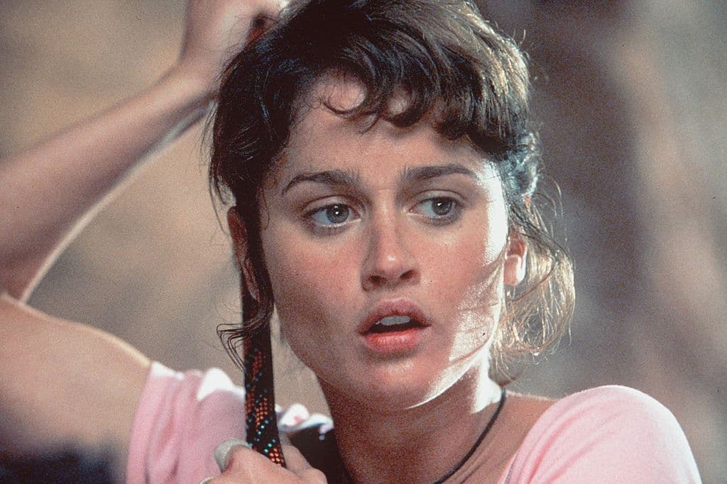 Antes de obtener el papel protagónico en 'Jóvenes Brujas' en 1996, 
<b>Robin Tunney</b> hizo su debut en el cine en la película 'Encino Man' 4 años antes.