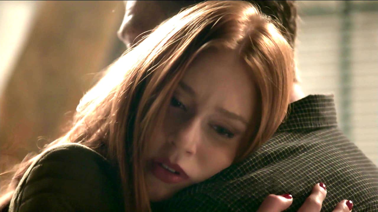 Pasaron días increíbles hasta que Arturo la acusó de infiel por un mal entendido. Cuando intentó recuperar a Eliza, ella volvió con Jonathan y despidieron su relación con un tierno abrazo.