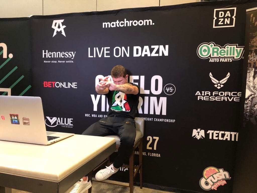 El turco Avni Yildirim y Saúl Álvarez se medirán el próximo 27 de febrero por el título mundial del peso supermediano del Consejo Mundial de Boxeo. El combate sucederá en Miami, en las instalaciones del Hard Rock Stadium.