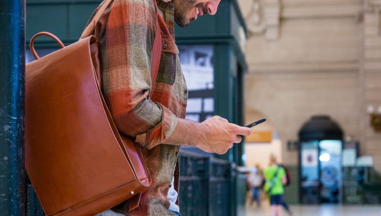 El riesgo detrás del WiFi público: por qué conectarte puede exponer toda tu información