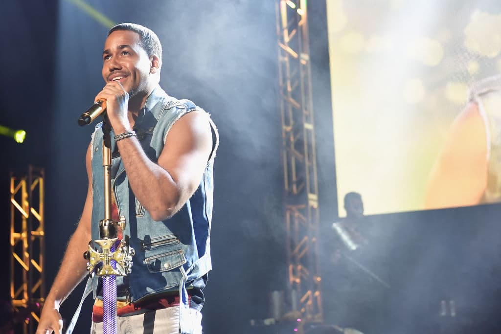 <b>Romeo Santos</b>
<br>Su ambición por el éxito y el reconocimiento, no le permitió seguir al lado de sus primos en el grupo Aventura.