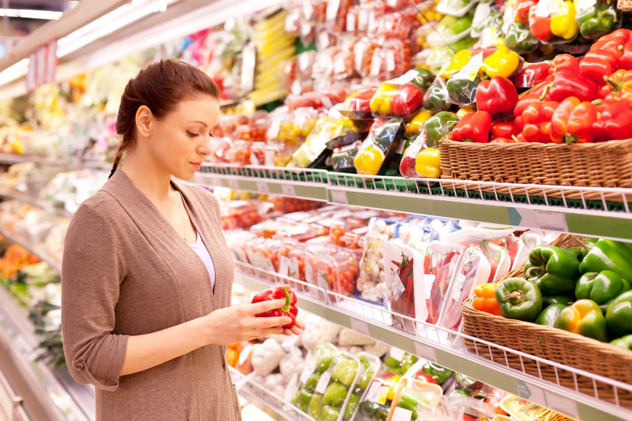 Ir al súper no implica gastar cientos de dólares. Hay algunas medidas para ahorrar, especialmente cuando se trata de comida. Aquí algunas de ellas.