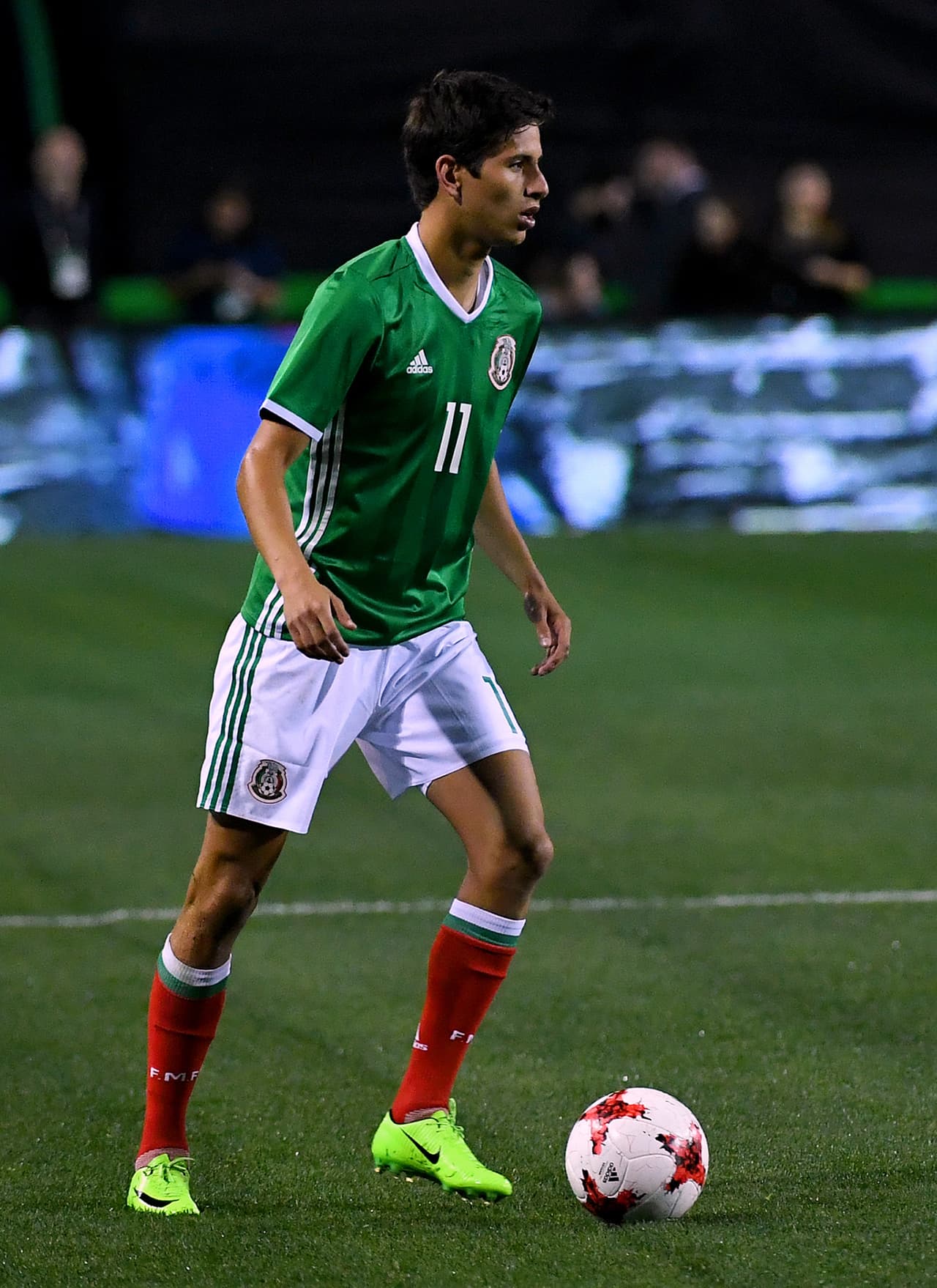 Damm también fue convocado en su momento por México.
<br>