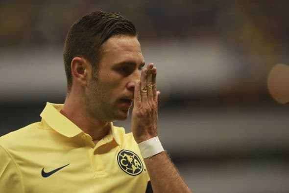 4.- FICHAJE CON AMÉRICA