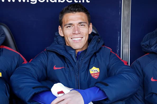 El nombre de Héctor Moreno, actual jugador de la Roma, suena como la principal opción para reforzar la defensa del Betis, equipo donde actualmente juega Andrés Guardado.