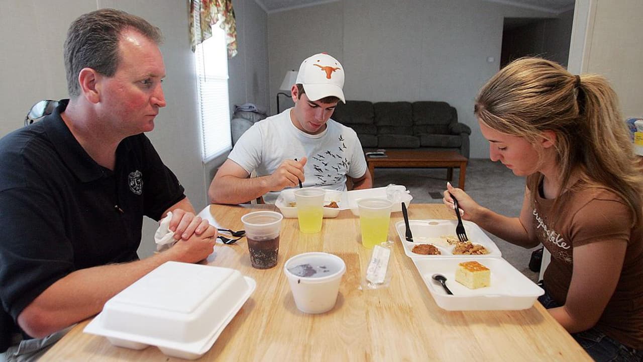 Salud mental entre jóvenes de la comunidad latina: ¿cómo los padres pueden brindar apoyo a sus hijos?