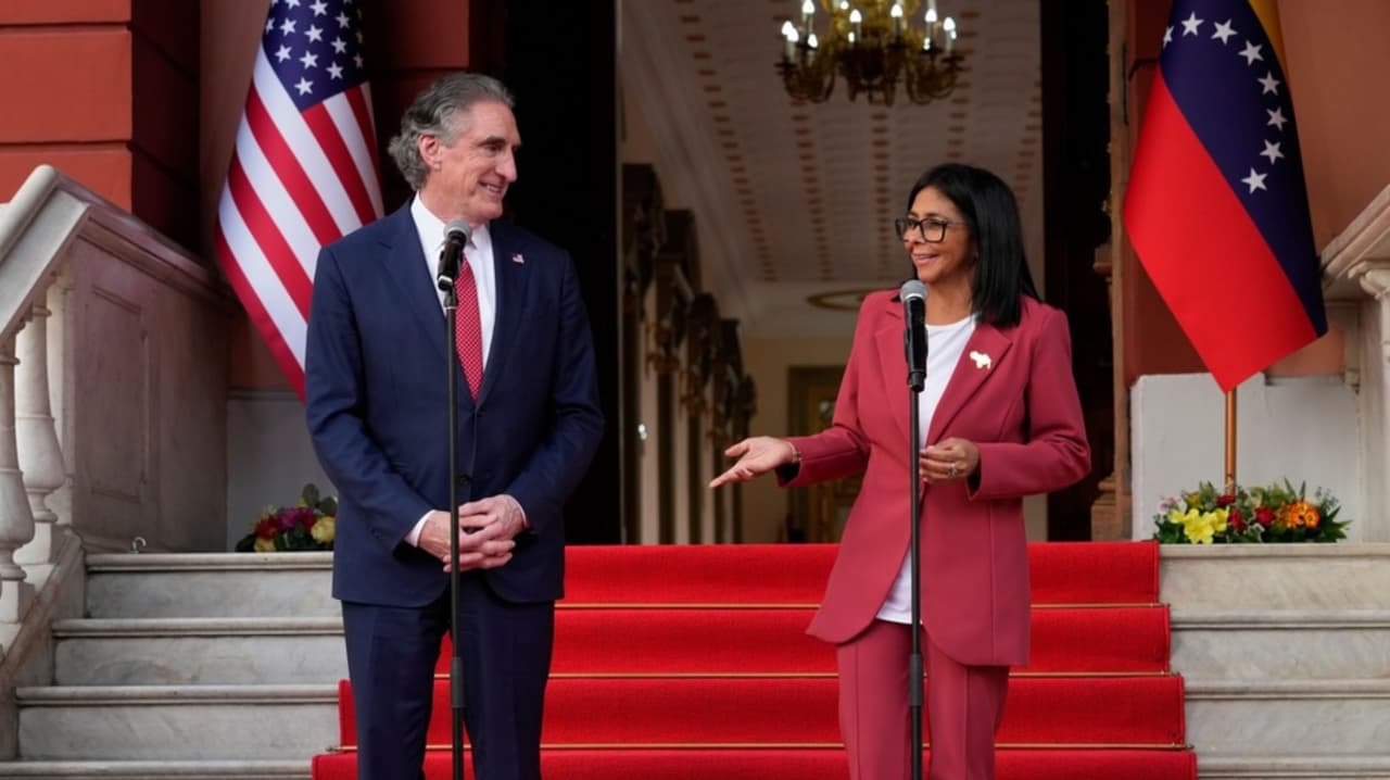 ¿Relaciones restablecidas, pero sin democracia plena en Venezuela?