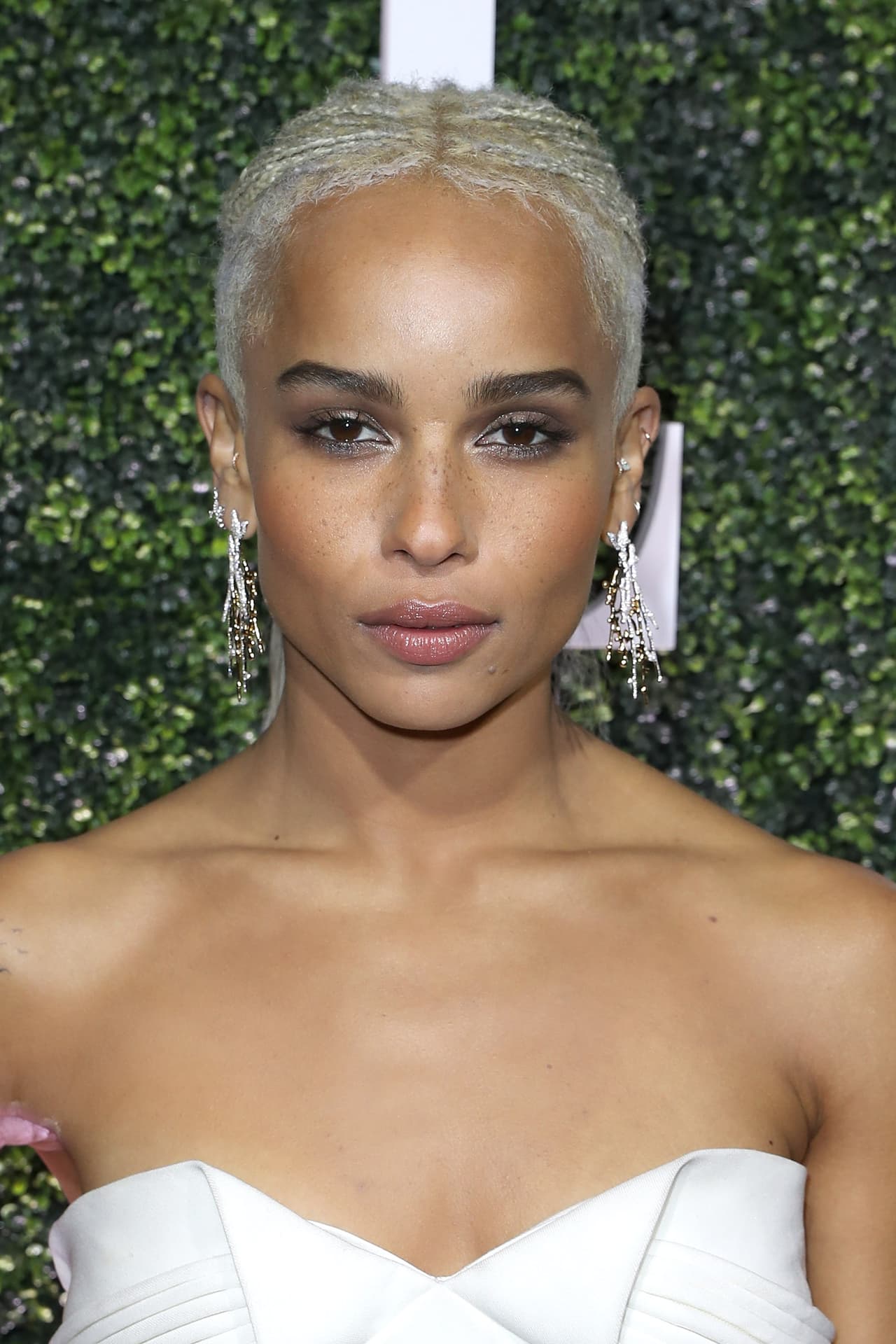 <b>Zoë Kravitz</b>, hija del cantante y actor Lenny Kravitz, también aparece con Woodley en la saga de 'Divergent'.