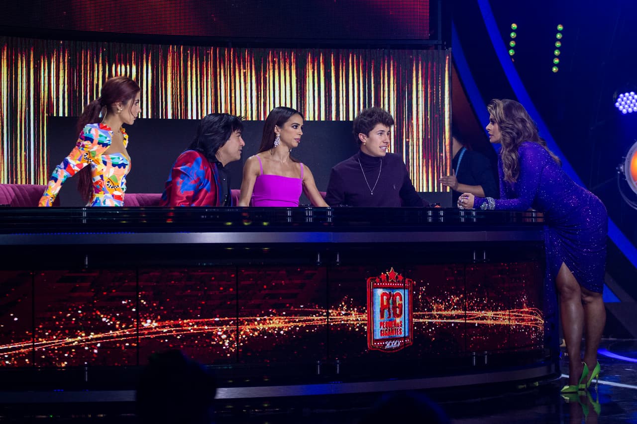 Gali es fan de cada uno de los jueces, apenas hacen pausa se les ve conviviendo y compartiendo experiencias.