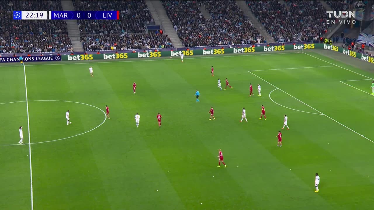 ¡GOL!  anota para Liverpool. Hugo Ekitiké