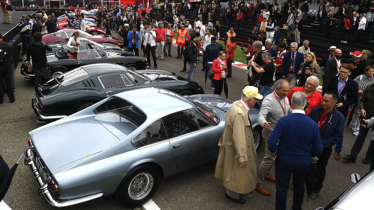 1,000 autos y 4,000 clientes reunidos fue el saldo de esta celebración que combinó la 
<b>historia, tradición y exclusividad </b>de una de las marcas más reconocidas en el mundo.