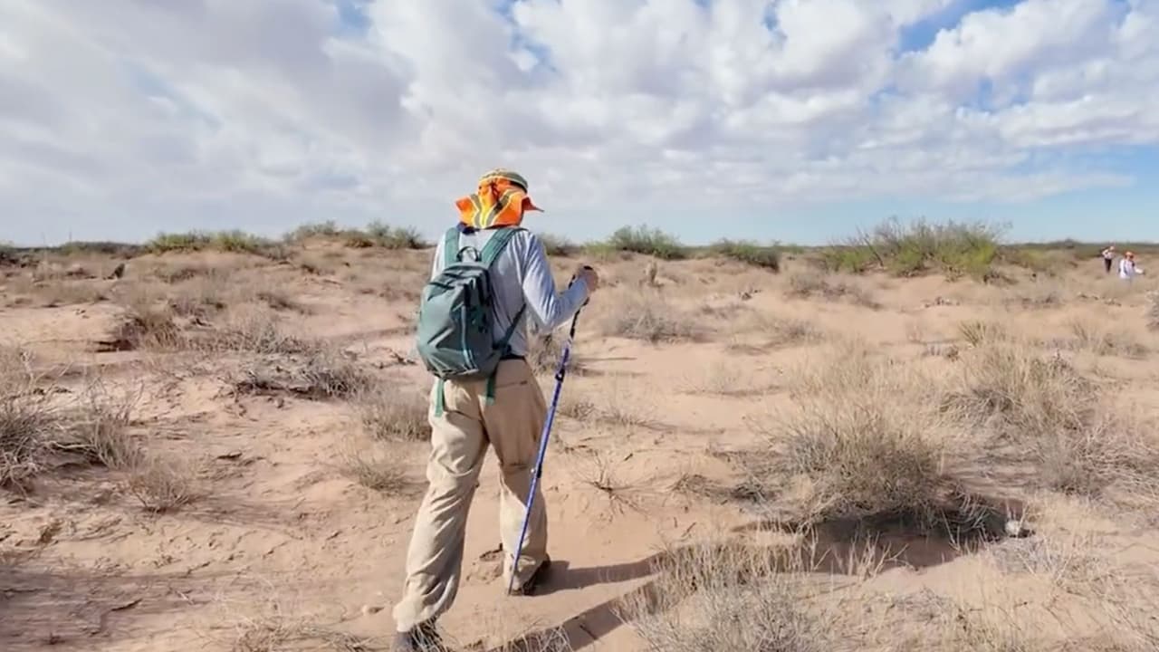 Voluntarios hallan huesos humanos en el desierto de Nuevo México: "El gobierno no los recoge"