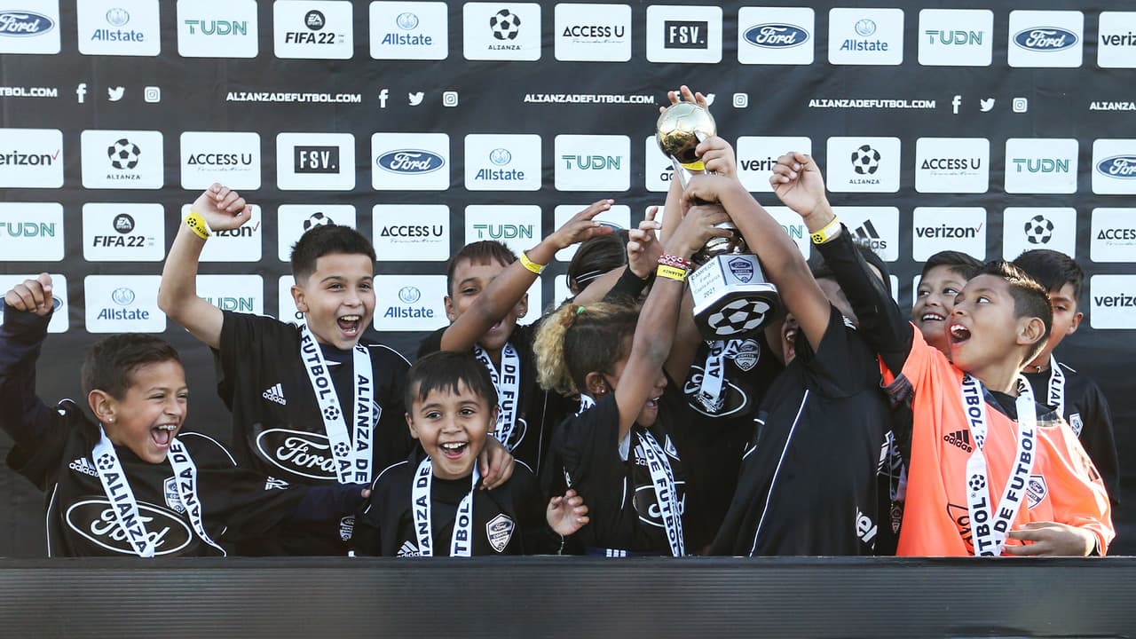 FORD COPITA ALIANZA: CHICAGO AGREGA A SUS CAMPEONES