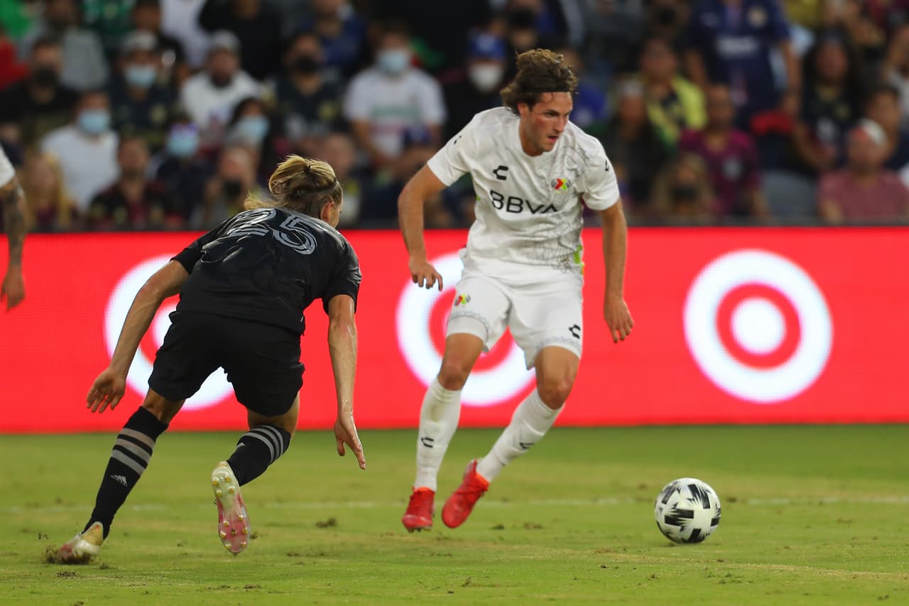 Las estrellas de la Liga MX fallan tres de sus cinco penales y la MLS no desaprovecha esa oportunidad y se quedan con partido.