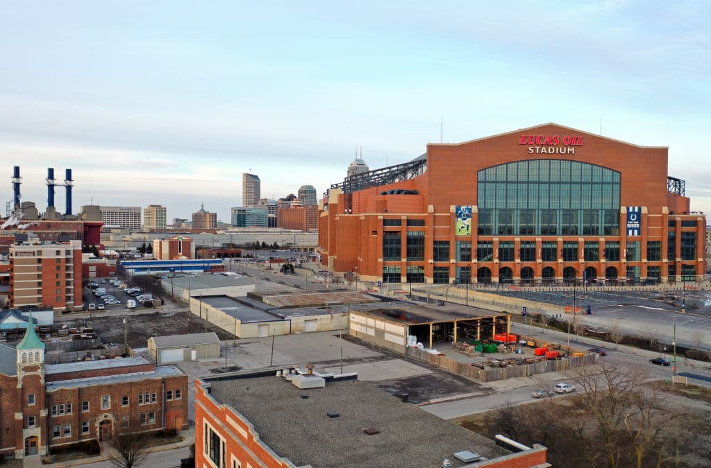 En mejor posición encontramos a 
<b>Indianapolis, en Indiana. </b>Otras ciudades medias bien valoradas son 
<b>Birmingham, en Alaska, </b>y 
<b>Memphis, en Tennessee. </b>