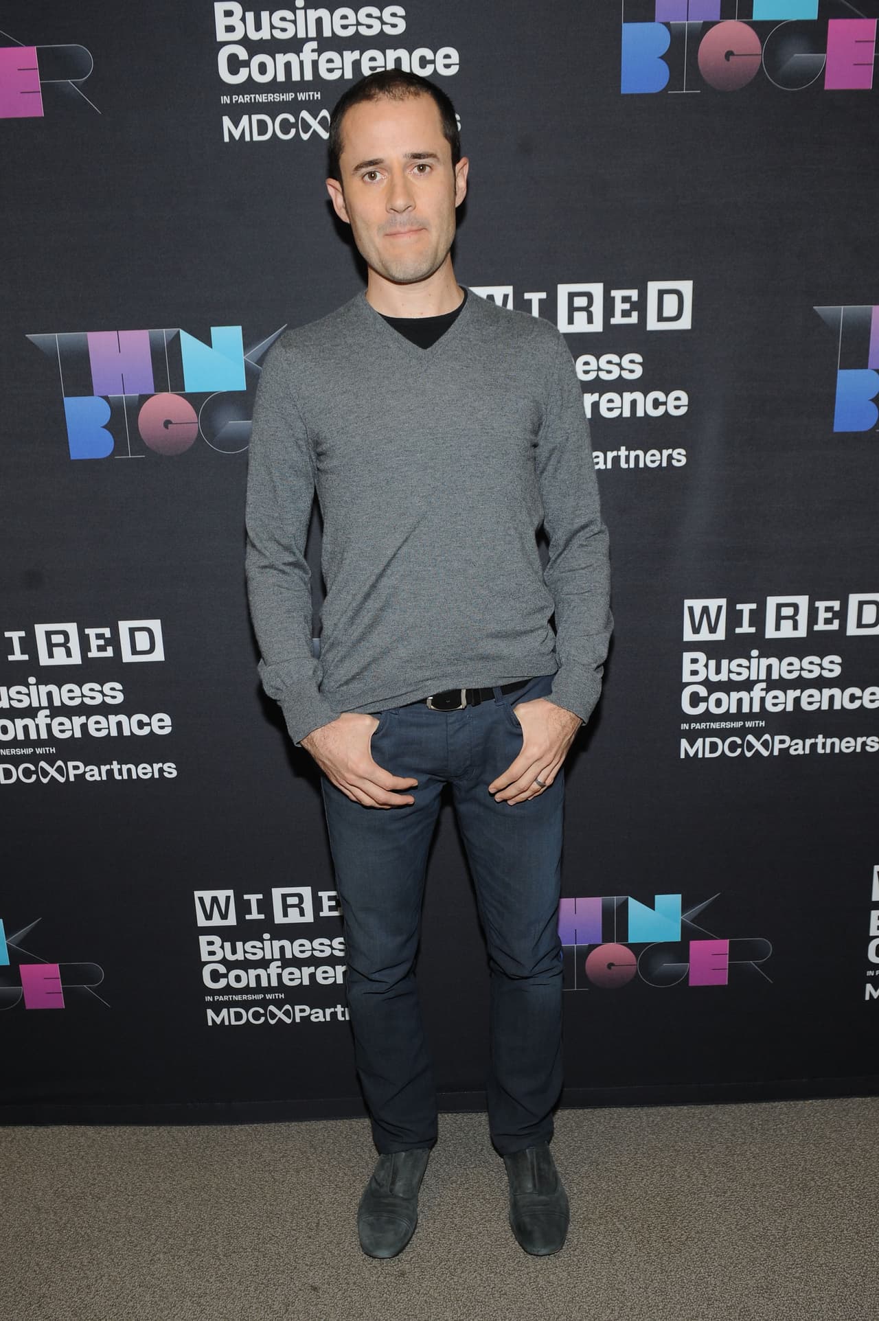 Williams es el fundador de estas redes sociales. Él dejó la Universidad de Nabraska y aprendió a escribir el código que le permitió hacer su fortuna.