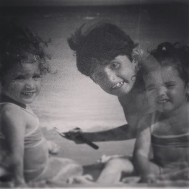 Además, los hijos de "El Potrillo" han comenzado a volar con sus propias alas y han mostrado talento para diversas profesiones.