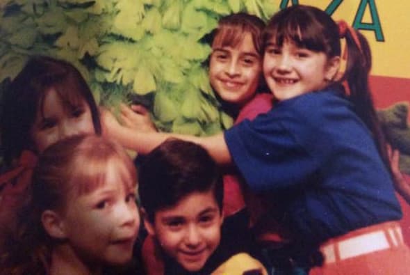 ¿Ya la reconociste? ¡Claro! Es Dulce María hace unos cuantos añitos.