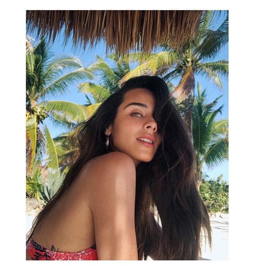 Esmeralda Pimentel realizó su más reciente trabajo en televisión con la serie La Bella y las Bestias, en 2018.