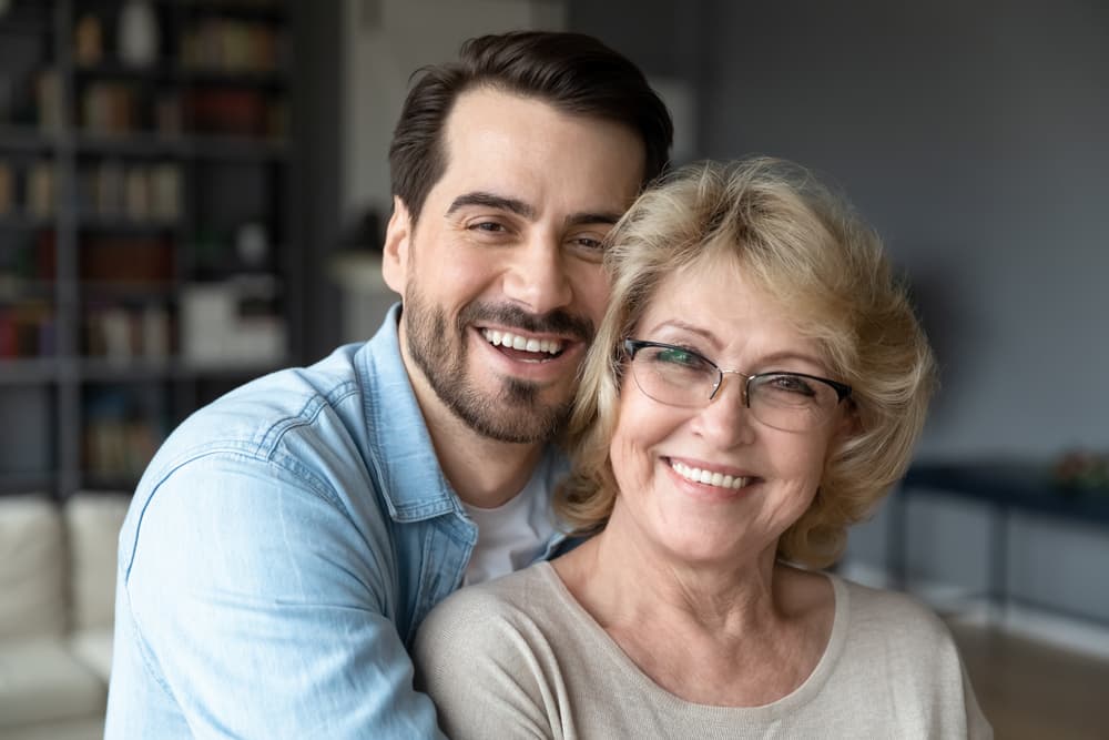 <b>LA MADRE TAURO</b>
<br>Quieren que su hijo tenga una buena estabilidad económica y al mismo tiempo la salud para disfrutar todo lo que la vida le puede ofrecer.
<br>