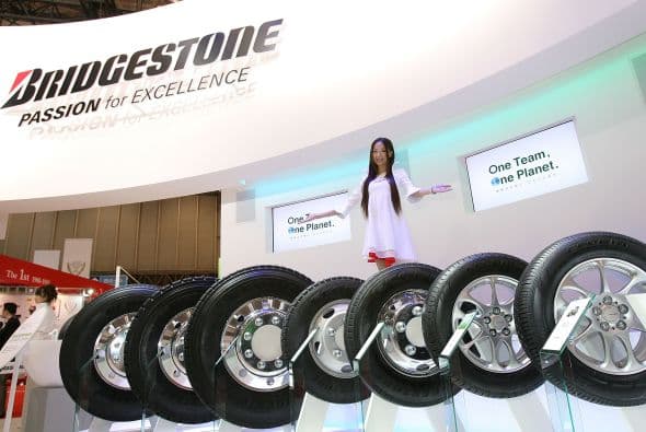 BRIDGESTONE RETAIL OPERATIONS Cantidad de puestos disponibles: 1,000+. Ejemplos de puestos: gerentes de ventas al por menor, gerentes de servicios, técnicos automotrices, técnicos maestros.
