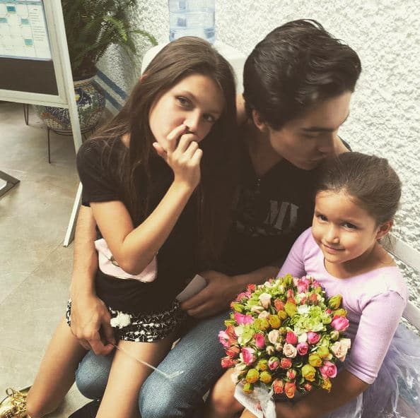 El mayor de los Mayer es el más feliz de convivir con sus pequeñas hermanas, hijas de Isabella y Sergio.