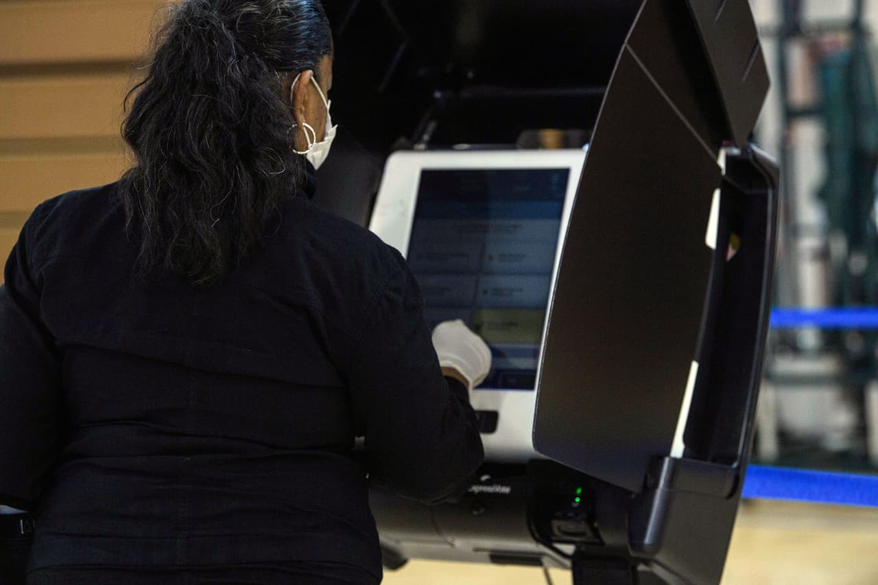 Millennium Youth Complex, 1156 Hargrave St, Austin, TX 78702
<br>