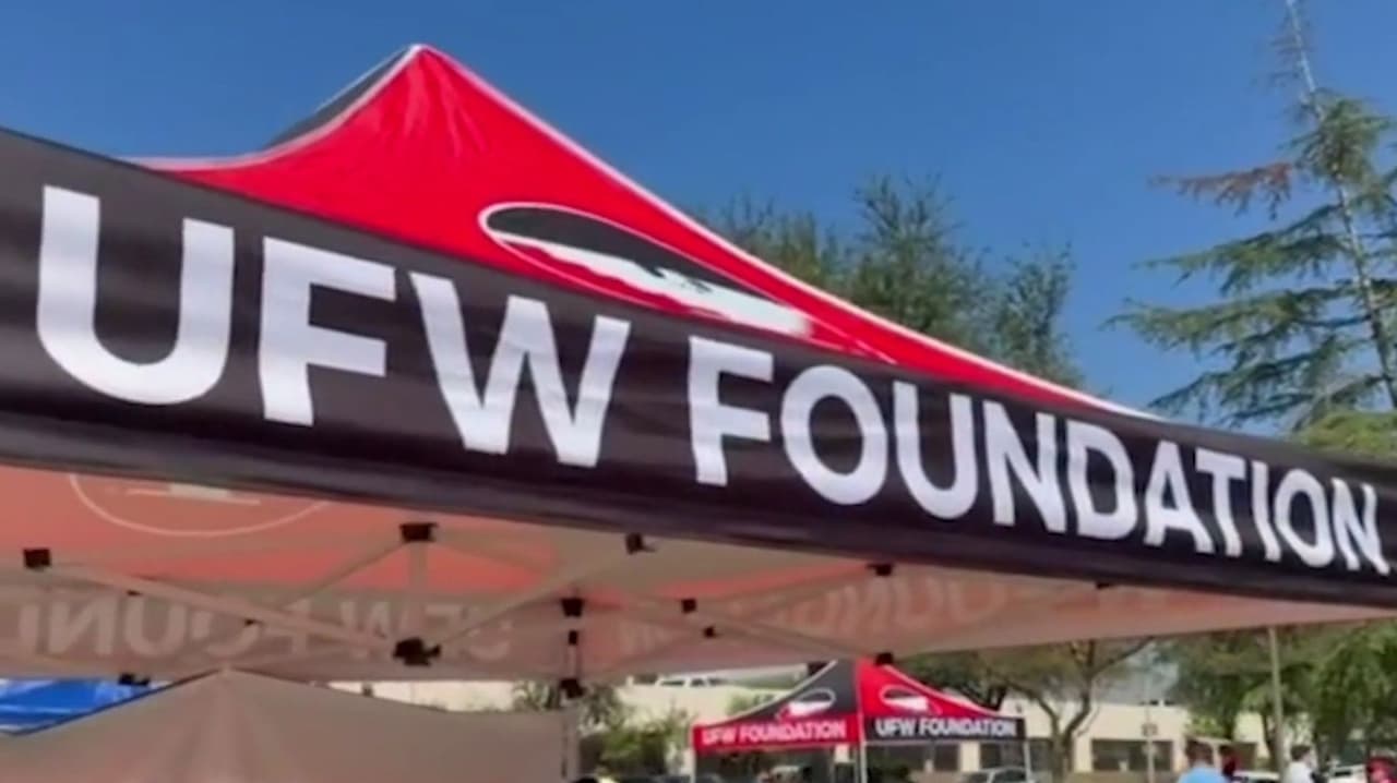 Queda sin decisión demanda federal de UFW en contra del gobierno federal por recortes salariales