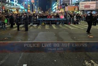 Departamento de Policía de Nueva York en Times Square.